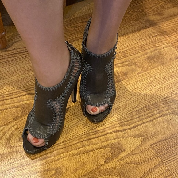 Nine W. vintage America 8 1/2 sandals. - Picture 2 of 6